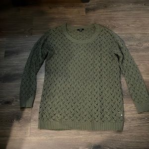 Green oversized sweater